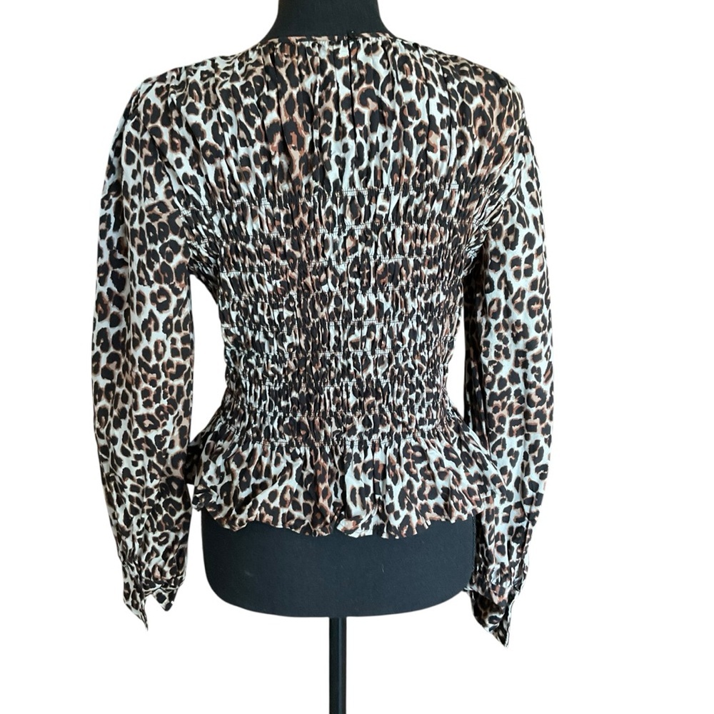 Rails Leopard Print Smocked Peplum Blouse Size L Long Sleeve Stretch Top - Picture 4 of 10